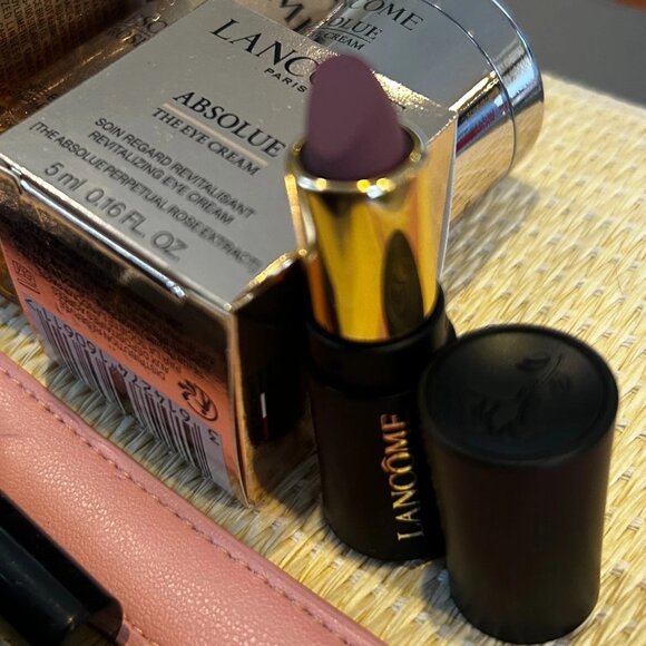 Lancome 6 Piece Travel Size Gift Set & Bag Absolue Soft Cream .5 oz Eye Cream - Picture 3 of 3